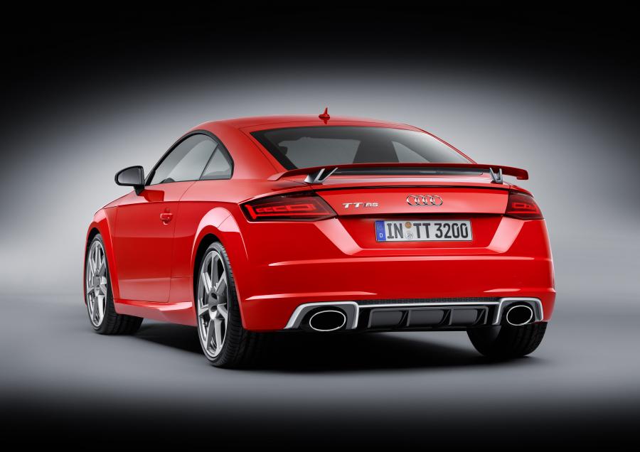  Audi TT RS Coupe (8S) 2016 года  (WW) (фото 34 из 57)